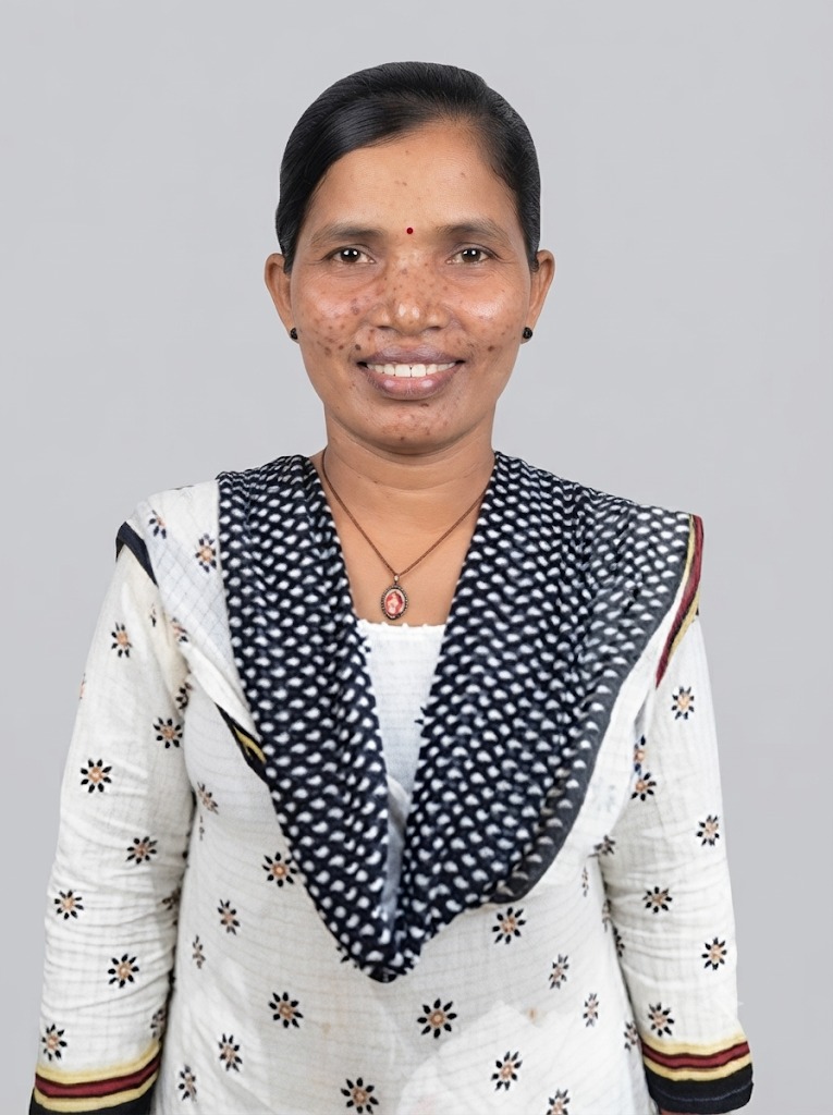 Saraswati Bai - Full time Cleaner and Patient Care and Elderly Care in Khar Road in Mumbai